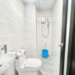 Khai trương căn hộ mới balcony/cửa sổ thoáng ngay ngã tư hàng xanh, uef, hutech, hồng bàng - bt