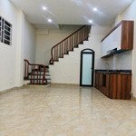 Bán nhà ô cách,đức giang,38m,mới tinh,gần ô tô tránh,4 tỷ hơn