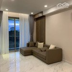 Cần cho thuê gấp căn hộ 3 phòng ngủmidtown view trực diện sông, đầy đủ nội thất nhà đẹp giá chỉ 42 triệu/th