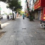 Mặt phố nguyễn trãi, trường chinh, thanh xuân.diện tích120m2 nhà 8 tầngdiện tích 200 triệuiệu /tháng chỉ 41 tỷ