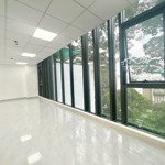 Chính chủ cho thuê văn phòng đẹp 115m2 view cực đẹp ngay mặt tiền đường cao thắng quận 3