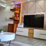 Cho thuê gấp căn hộ hùng vương plaza, quận 5, dt 120m2, 3pn, full nt, 18 triệu/tháng, 0936 822 899