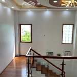 Bán nhà 2 tầng , 60m2 , đường nhựa 5m, giá 2 tỷ . shr, lh : 039 4000 103