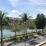 Bán biệt thự view trực diện hồ lớn. giá tốt nhất khu vực