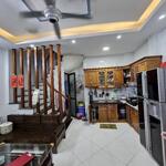 Bán nhà đức giang, long biên, 5 tầng, 31m2, nở hậu, sổ đẹp, nhà đẹp, ở ngay