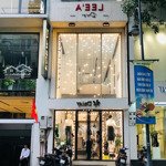 Mbkd dành cho salon/spa/trưng bày... cực đẹp ngay mặt phố hào nam, đống đa