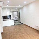 Gia đình cần bán căn hộ 1pn chelsea residence nằm trên đường trần kim xuyến - liên hệ 0886896533