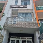 Bán nhiều căn nhà phố, villa tại quận 9: giá từ 1 tỷ - 200 tỷ