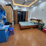 Bán nhà tặng full nội thất, 32m2, 5 tầng, mt 3,6m giá hơn 6 tỷ, dương lâm, văn quán, hà đông