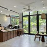 Sang nhượng quán cà phê biệt thự sân vườn 380m2 tại xuân phương