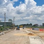 Bán đất ngộp 200m2 100m thổ cư giá rẻ trừ văn thố, bàu bàng