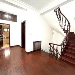 Biệt thự pháp cổ tây hồ, sân vườn, bể bơi, 160m2, mặt tiền 15m chỉ 52 tỷ, ô tô đỗ cửa, ngõ thông