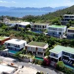 Em cần bán biệt thự nha trang, lưng tựa núi mặt hướng biển, 420m2, giá 45 tỷ, sổ hồng, đất ở.