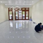 Cho thuê nhà mặt phố châu văn liêm 80m2 x 3t