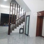 Bán nhà 4 tầng, 50m2, mặt chợ kinh doanh đỉnh, vỉa hè tại khu dịch vụ xa la hà đông liên hệ: 0981622797