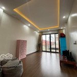 đại từ - kinh doanh - oto đỗ- 40 m2 - nhà mới - 5 tầng