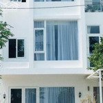 Bán rẻ nhà 3 tầng đường bằng lăng 1 khu euro village - vị trí đẹp không lỗi phong thủy, giá 10.9 tỷ