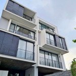 Bán villa cao cấp gần quốc hương, p. thảo điền, q2, dt: 7.5 x 30 cn 206m2, trệt 2 lầu, hdt: 5k