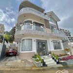 Bán villa góc 2 mặt tiền view đẹp đường trịnh hoài đức,phường 11, đà lạt, doanh thu 80tr/ tháng