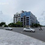 Siêu phẩm cho thuê toà nhà kính 6 tầng 1200m2 sàn, 200m2/1 sàn tại ngã 5 gốm sứ. số 1 kỳ quan