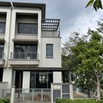 Căn biệt thự semi detached 180m2, vị trí gần cổng, công viên, giá chỉ 6,5 tỷ