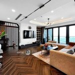 Bán căn hộ hiếm chung cư lancaster 20 núi trúc, dt 300m2 4 ngủ đủ đồ, view hồ. lh 0945894297