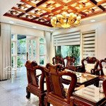 Cho thuê căn biệt thự 350m2 đã hoàn thiện nội thất - lh em thy ca 0888822990