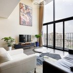 Bán nhanh căn hộ cao cấp tòa pentstudio 699 lạc long quân, 76m2, duplex 2 tầng, view hồ tây đẹp