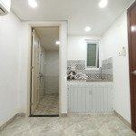 Căn hộ dịch vụ 18m2, nguyễn cửu vân, giá: 4,5 triệu/th