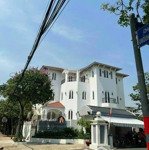 Bán biệt thự siêu đẹp góc 2 mt vinhomes central park - dt 518m2 - hầm 3 tầng mct - giá 310 tỷ