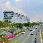 Biệt thự đẹp bên sông hiệp bình chánh - sau gigamall - diện tích 200m - ngang 8m - đường rộng 12m