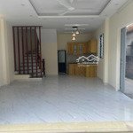 Siêu phẩm 2.08 tỷ co ngay nhà 3tx35m2 gần ngay cầu bích hòa thanh oai ô tô lùi cổng lh : 0968756604