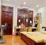 Bán nhà đẹp hoàng hoa thám,diện tích70m2, 5 tầng,mặt tiền4m nở hậu giá bán 9tỷ