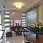 Cho thuê bt đơn lập nhỏ nguyệt quế vinhomes harmony 160m2 , bên không hồ, nội thất nhập khẩu .