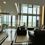 Nhà em bán lại căn góc hoa hậu 125m2, 3 phòng ngủview hồ tây toà novo- cc kosmo giá bán 9,9 tỷ. liên hệ: 0888486262.