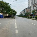 Bán lô nhà vườn khu tứ hiệp, thanh trì, hn.diện tích150 m2,mặt tiền10m. liên hệ: 0986239852