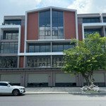 Bán shophouse phố biển 2 đối diện chung cư vinhomes ocean park 3 the crown