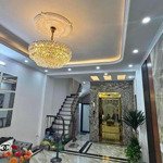 Phạm văn đồng, xuân đỉnh 6 tầng thang máy mới tinh, 40m2, mặt tiền 4m, chủ cần bán gấp 7,5 tỷ