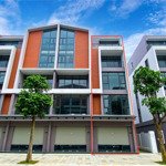 Siêu phẩm căn shophouse 2 mặt tiền đường lớn 140m2, đối diện vườn hoa, sát cụm 43 tòa chung cư