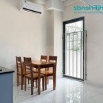 Phòng trọ tân cảng dtsd 50m2, gần gtvt, ngoại thương, hutech, kttc, full nt nội thất ở được 4 4 xe