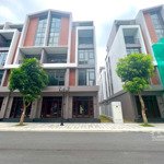 Bán Căn Liền Kề 84M2 Phân Khu Phố Biển, Giá 111 Triệu/M2 Vinhomes Ocean Park 3 The Crown