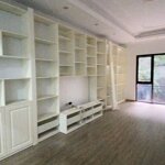 Bán nhà đẹp võ chí công, phân lô bgd, 50m2, 6 tầng thang máy, gara ô tô, giá 18 tỷ 500tr