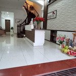 Tuyệt phẩm - phố trung hoà - 96m2 - 5 tầng - phân lô 3 ô tô tránh - vỉa hè rộng - kinh doanh đỉnh