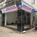 Cho thuê tầng 1 nhà 2 mặt tiền làm cửa hàng, văn phòng mặt tiền 5,2m x 6,8m có đủ vệ sinh bếp