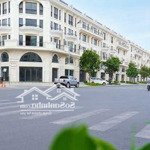 Chủ cần cho thuê nhanh shophouse trục chính 5 tầng vạn phúc thủ đức 65 triệu tl.diện tíchsàn ~ 600m2