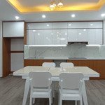 Chủ nhà gửi bán căn home city, trung kính 78m2, 2 phòng ngủ 2 vệ sinh giá bán 5.6 tỷ full nt, có sổ. liên hệ: 0985232584