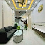 Nhà mới cần bán gấp! đường cao lỗ phường 4 quận 8,dt:36,2m2/ 2 tỷ 450,gần trường đhcông nghệ,shr