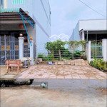 Bán đất chính chủ nằm mt đường nguyễn văn linh gần trường đại học an giang, dt 100m2, 600tr,shr