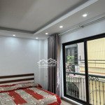 Bán nhà phần lô phố đầm trấu dt 50m2 ô tô vỉa hè rộng