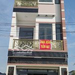 Bán nhà riêng giá rẻ phường tân hạnh, tp biên hòa. dtsd 200m2 sổ riêng hoàn công. giá 3tỷ3 còn bớt.